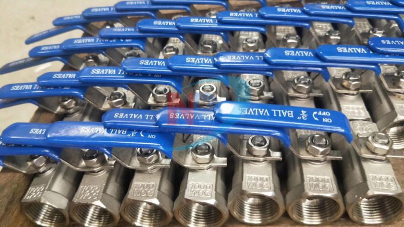 Van Bi 1 Thân Inox Nối Ren Emico