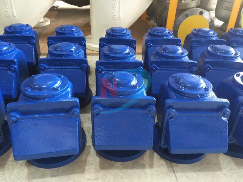 Van Thở Mặt Bích